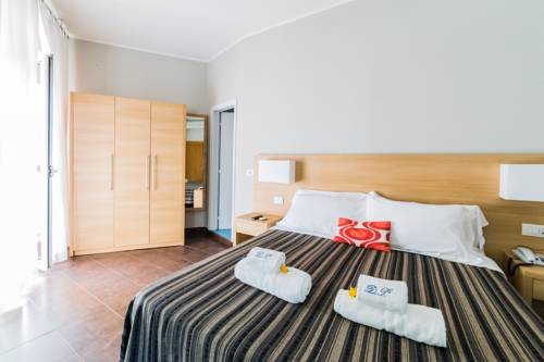 Imagen de la habitación del Hotel Duparc. Foto 4