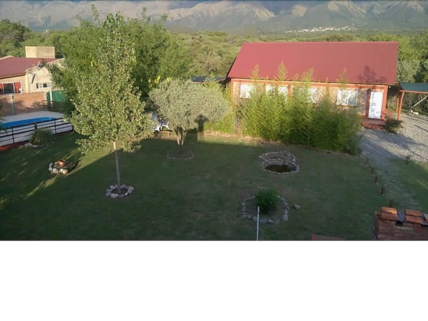 Imagen de los exteriores del Hotel Duplex La Lechuza. Foto 11