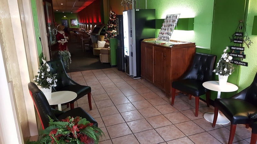 Imagen de los interiores del Hotel Dupuis. Foto 18