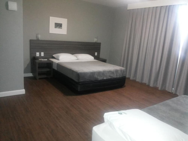 Imagen de la habitación del Hotel Duque Center. Foto 7