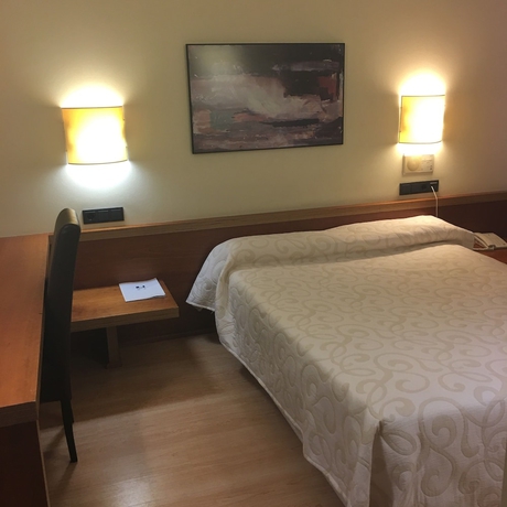 Imagen de la habitación del Hotel Duque De Wellington, Vitoria. Foto 7
