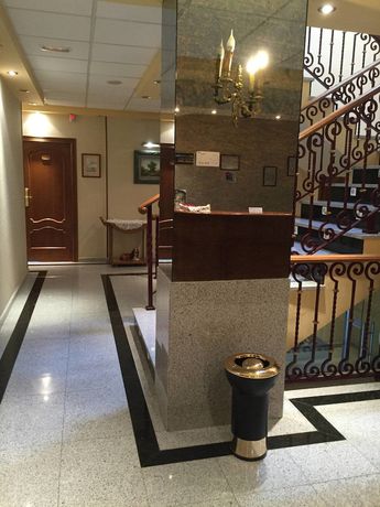 Imagen de los interiores del Hotel Duque. Foto 18