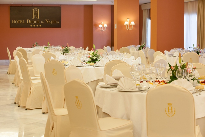 Imagen de los interiores del Hotel Duque de Najera. Foto 10