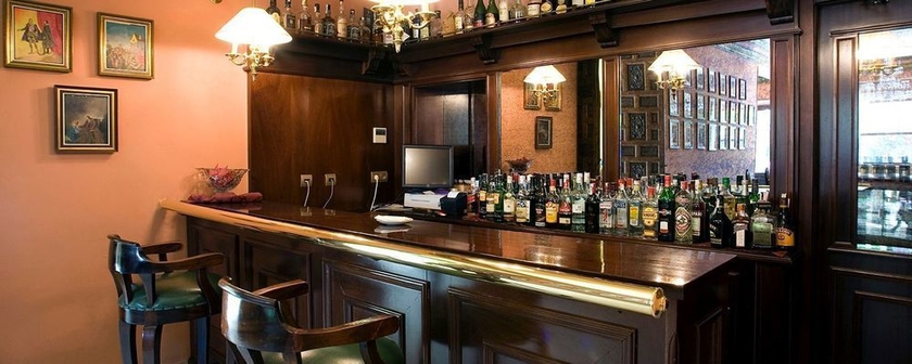 Imagen del bar/restaurante del Hotel Duques De Medinaceli. Foto 2