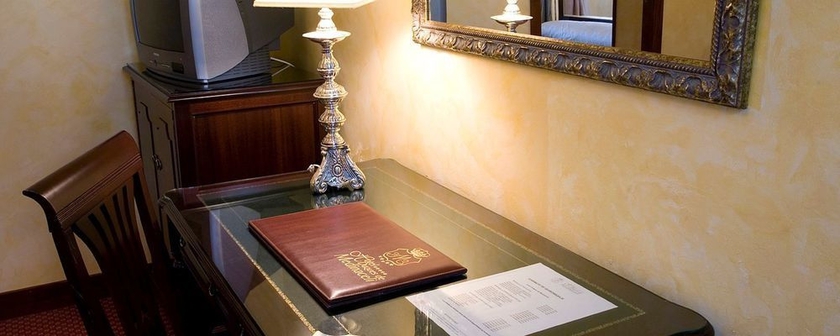 Imagen de la habitación del Hotel Duques De Medinaceli. Foto 3