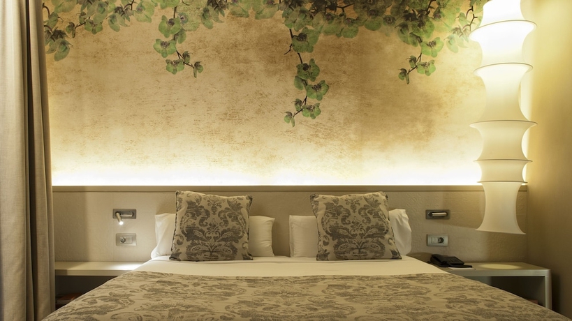 Imagen de la habitación del Hotel Duquesa De Cardona 4 Sup By Duquessa Collection. Foto 9