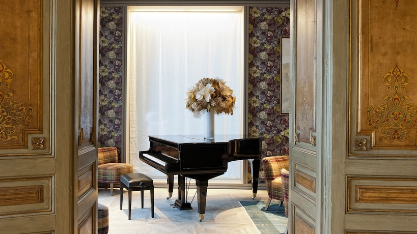 Imagen de los interiores del Hotel Duquesa De Cardona 4 Sup By Duquessa Collection. Foto 13