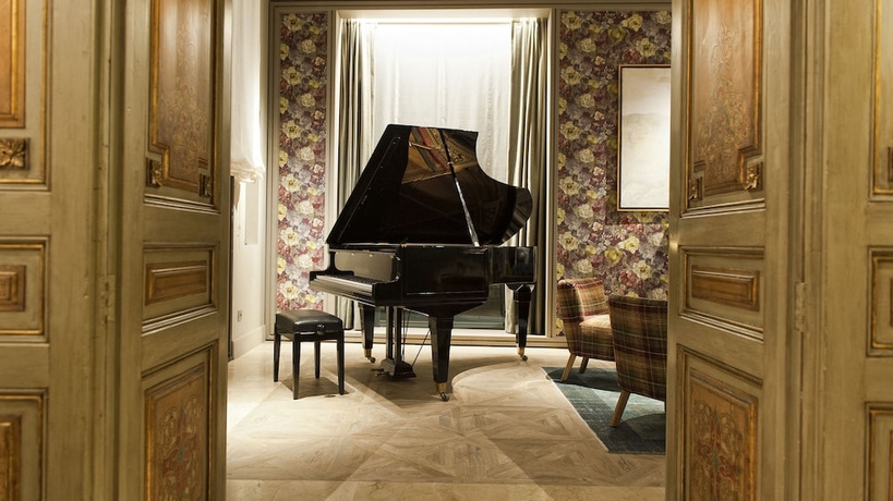 Imagen de los interiores del Hotel Duquesa De Cardona 4 Sup By Duquessa Collection. Foto 18