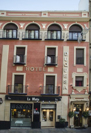 Imagen de los exteriores del Hotel Duquesa. Foto 8