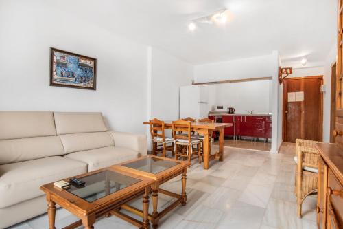 Imagen de la habitación del Hotel Duquesa Harbour Club Aparthotel. Foto 16