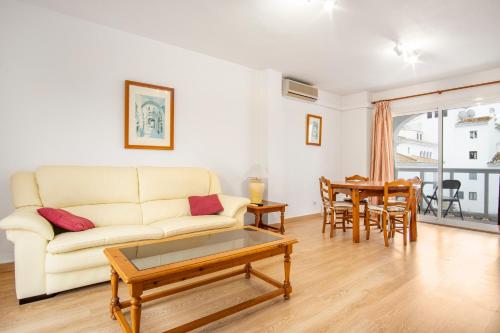 Imagen de la habitación del Hotel Duquesa Harbour Club Aparthotel. Foto 20