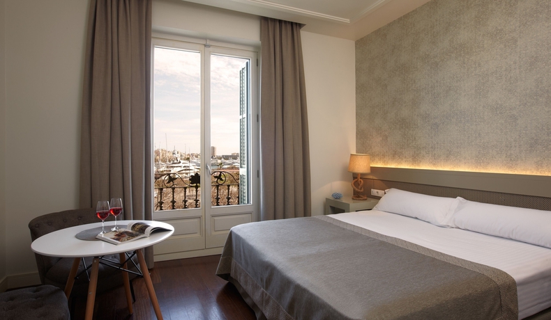 Imagen de la habitación del Hotel Duquesa Suites Barcelona. Foto 2