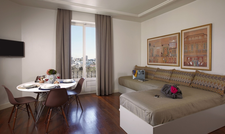Imagen de la habitación del Hotel Duquesa Suites Barcelona. Foto 15