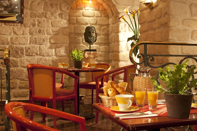 Imagen del bar/restaurante del Hotel Duquesne Eiffel. Foto 5