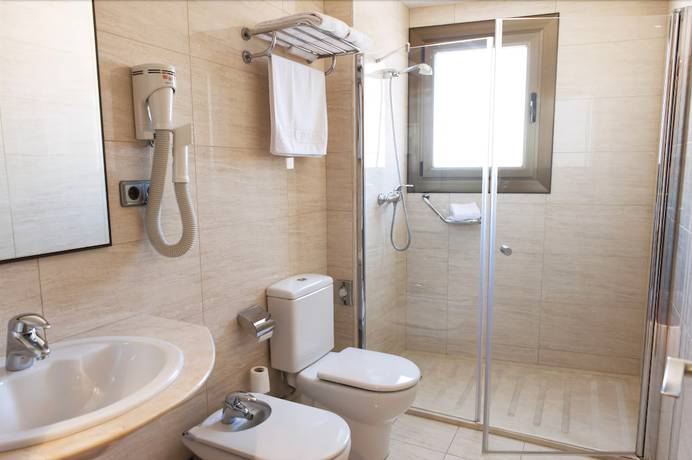 Imagen de la habitación del Hotel Duran and Restaurant. Foto 19