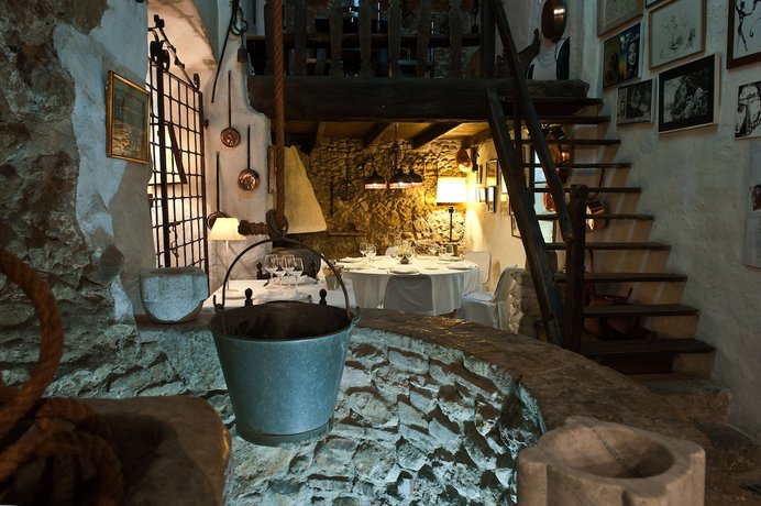 Imagen del bar/restaurante del Hotel Duran and Restaurant. Foto 10