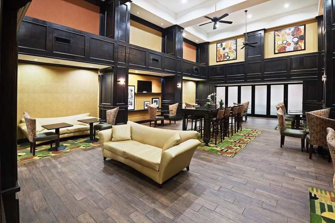 Imagen general del Hotel Durant Inn and Suites. Foto 3