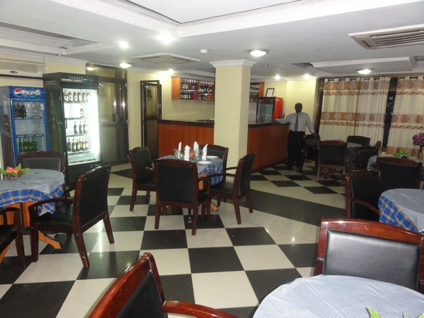 Imagen del bar/restaurante del Hotel Durban, DAR ES SALAAM. Foto 4
