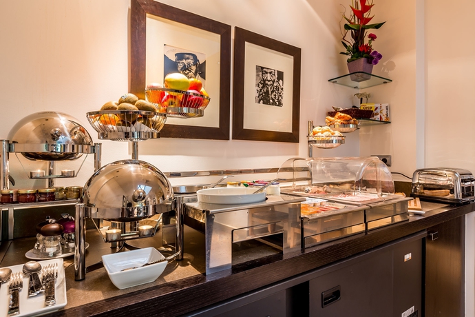 Imagen del bar/restaurante del Hotel Duret Paris. Foto 2