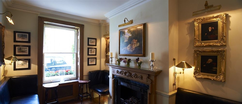 Imagen de los interiores del Hotel Durrants. Foto 12