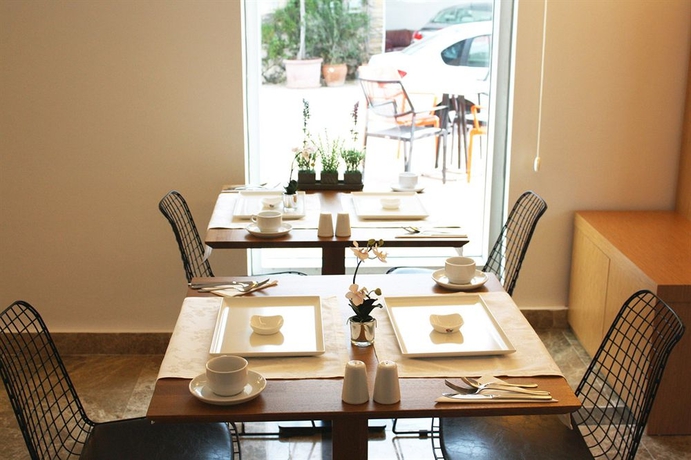 Imagen del bar/restaurante del Hotel Duru Suites. Foto 3