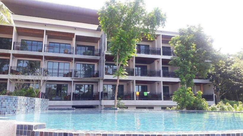 Imagen de la piscina del Hotel Dusit Buncha Koh Tao By Riya Group. Foto 11