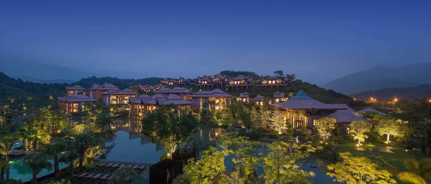Imagen de los exteriores del Hotel Dusit Devarana Hot Springs And Spa Conghua. Foto 17