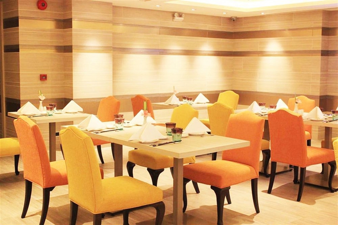 Imagen del bar/restaurante del Hotel Dusit Princess Chiang Mai. Foto 2