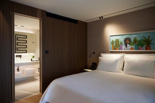 Imagen de la habitación del Hotel Dusit Suites Athens, Glyfada. Foto 10