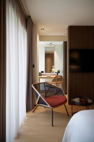 Imagen de la habitación del Hotel Dusit Suites Athens, Glyfada. Foto 18