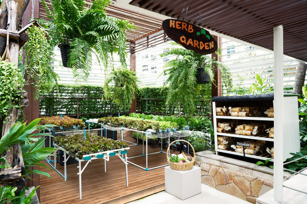 Imagen general del Hotel Dusit Suites Ratchadamri, Bangkok. Foto 3