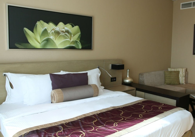 Imagen de la habitación del Hotel Dusit Thani Abu Dhabi. Foto 7
