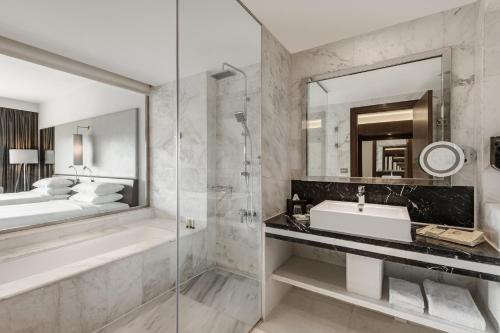 Imagen de la habitación del Hotel Dusit Thani Lakeview Cairo. Foto 16