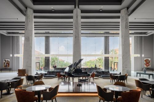 Imagen de los interiores del Hotel Dusit Thani Lakeview Cairo. Foto 19