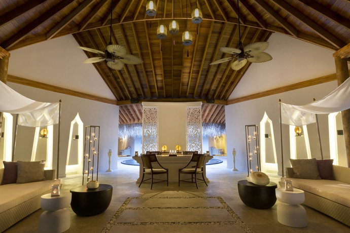 Imagen de los interiores del Hotel Dusit Thani Maldives. Foto 8