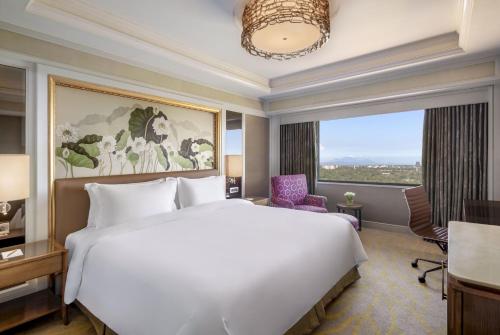 Imagen de la habitación del Hotel Dusit Thani Manila. Foto 17