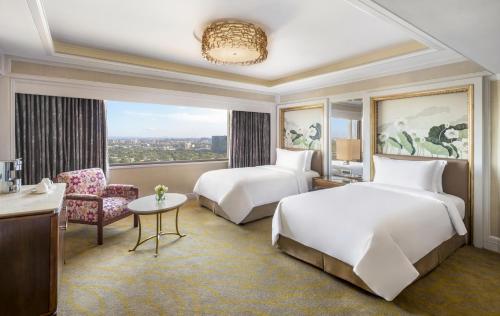 Imagen de la habitación del Hotel Dusit Thani Manila. Foto 19