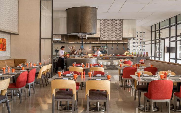 Imagen del bar/restaurante del Hotel Dusit Thani Residence Davao. Foto 5