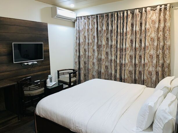 Imagen general del Hotel Dusk N Dawn. Foto 11