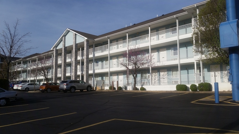 Imagen de los interiores del Hotel Dutton Inn. Foto 16