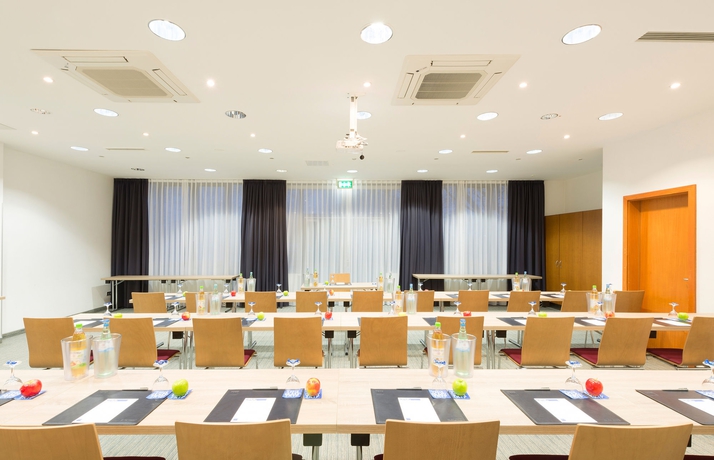 Imagen de los interiores del Hotel Düsseldorf Krefeld Affiliated By Meliá. Foto 16