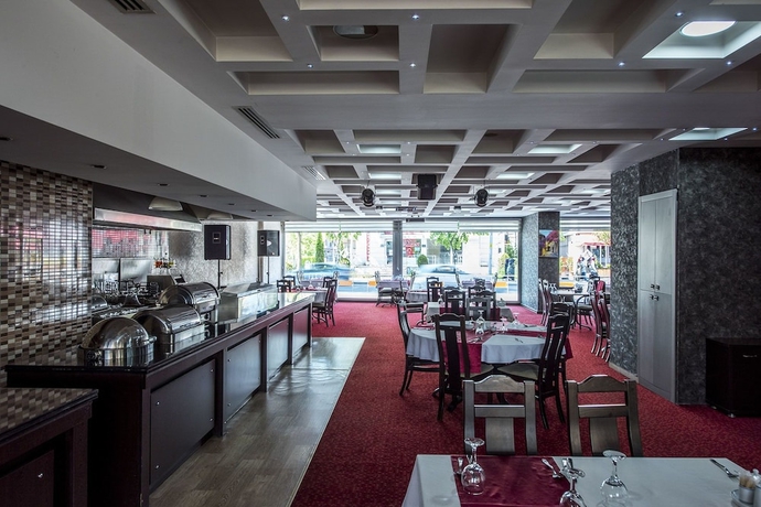 Imagen del bar/restaurante del Hotel D&uuml;zce Anil. Foto 4