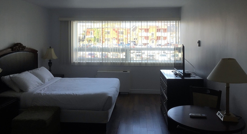 Imagen de la habitación del Hotel Duvernay Studios and Suites. Foto 10