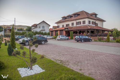 Imagen general del Hotel Dvor. Foto 3