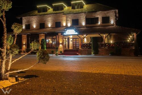 Imagen general del Hotel Dvor. Foto 4