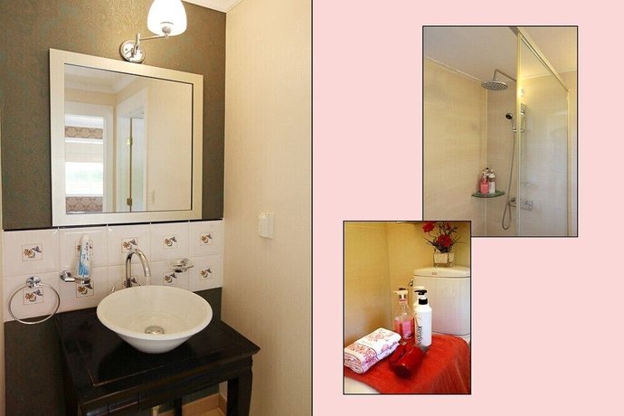 Imagen de la habitación del Hotel Dvor Pension. Foto 5