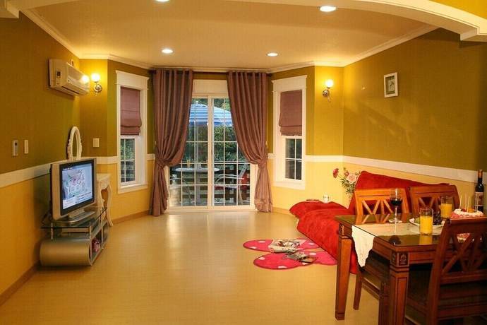 Imagen de la habitación del Hotel Dvor Pension. Foto 9