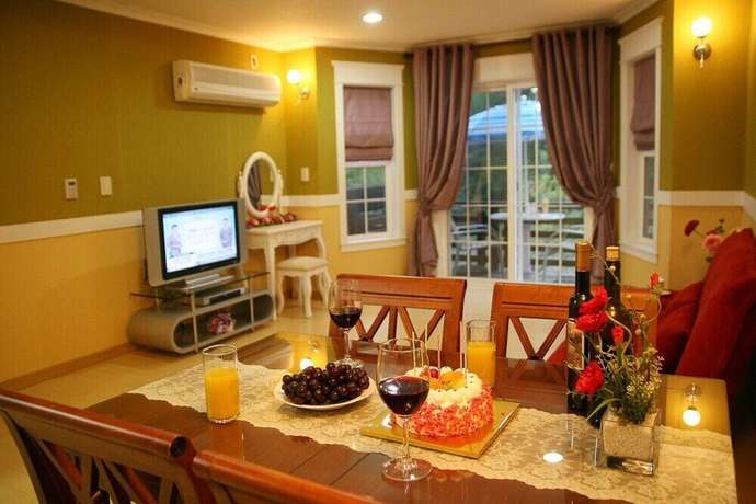 Imagen de la habitación del Hotel Dvor Pension. Foto 12