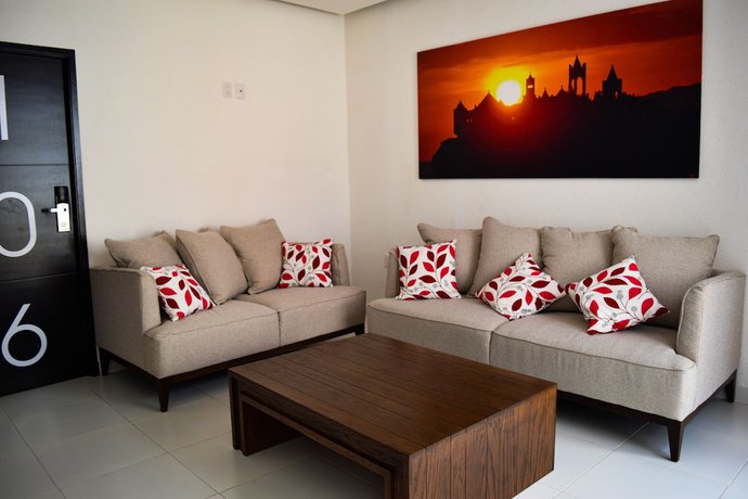 Imagen de los interiores del Hotel Dwana. Foto 17