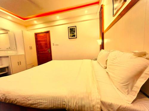 Imagen general del Hotel Dwaper Palace Near Mall Road With Parking. Foto 3